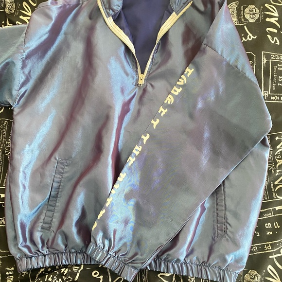 Iridescent windbreaker - Picture 1 of 3